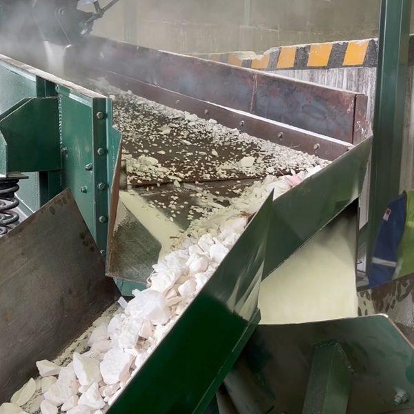 Mesin Vibrating Screen